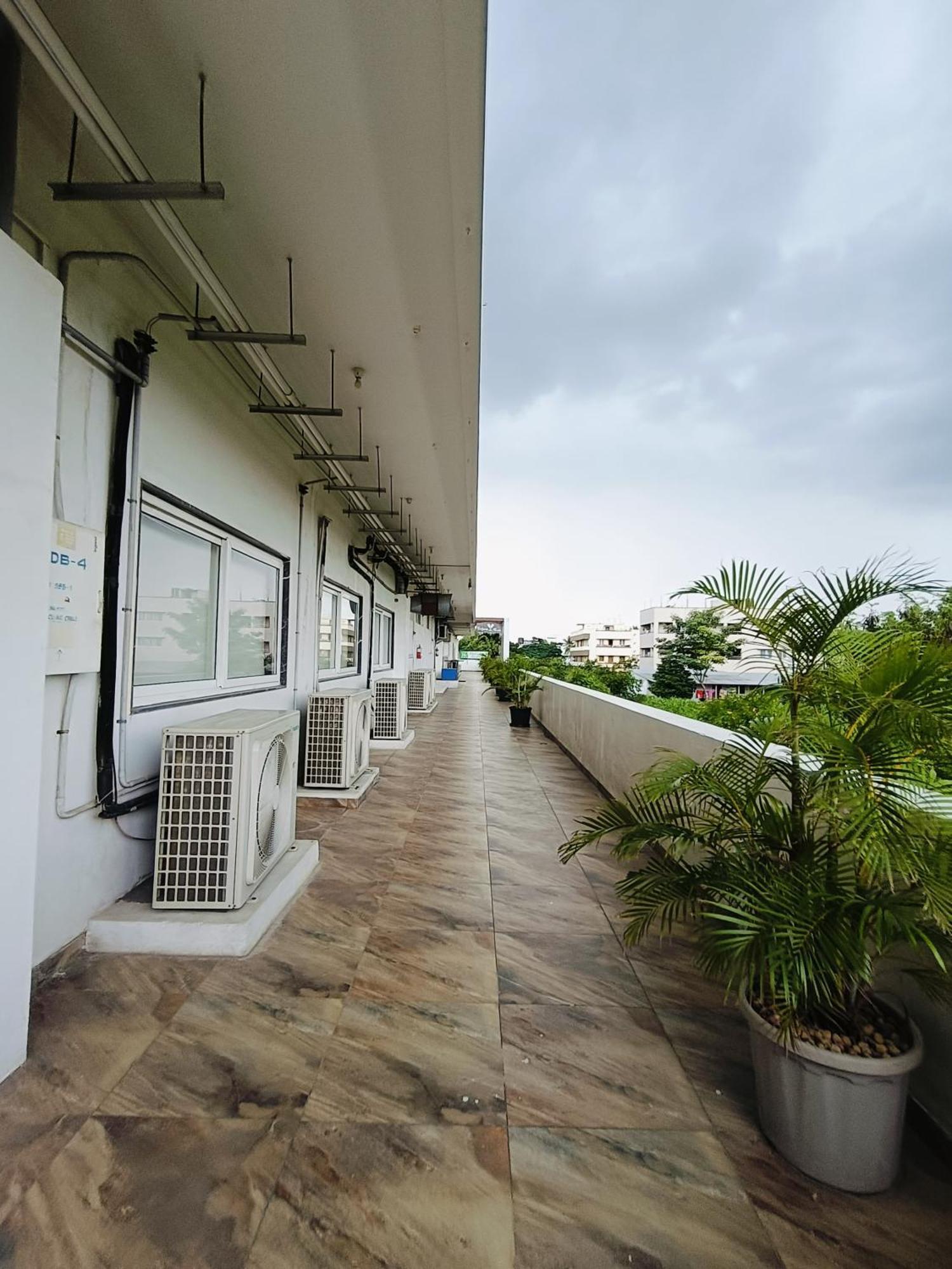 Holiday Residency Coimbatore Exterior photo